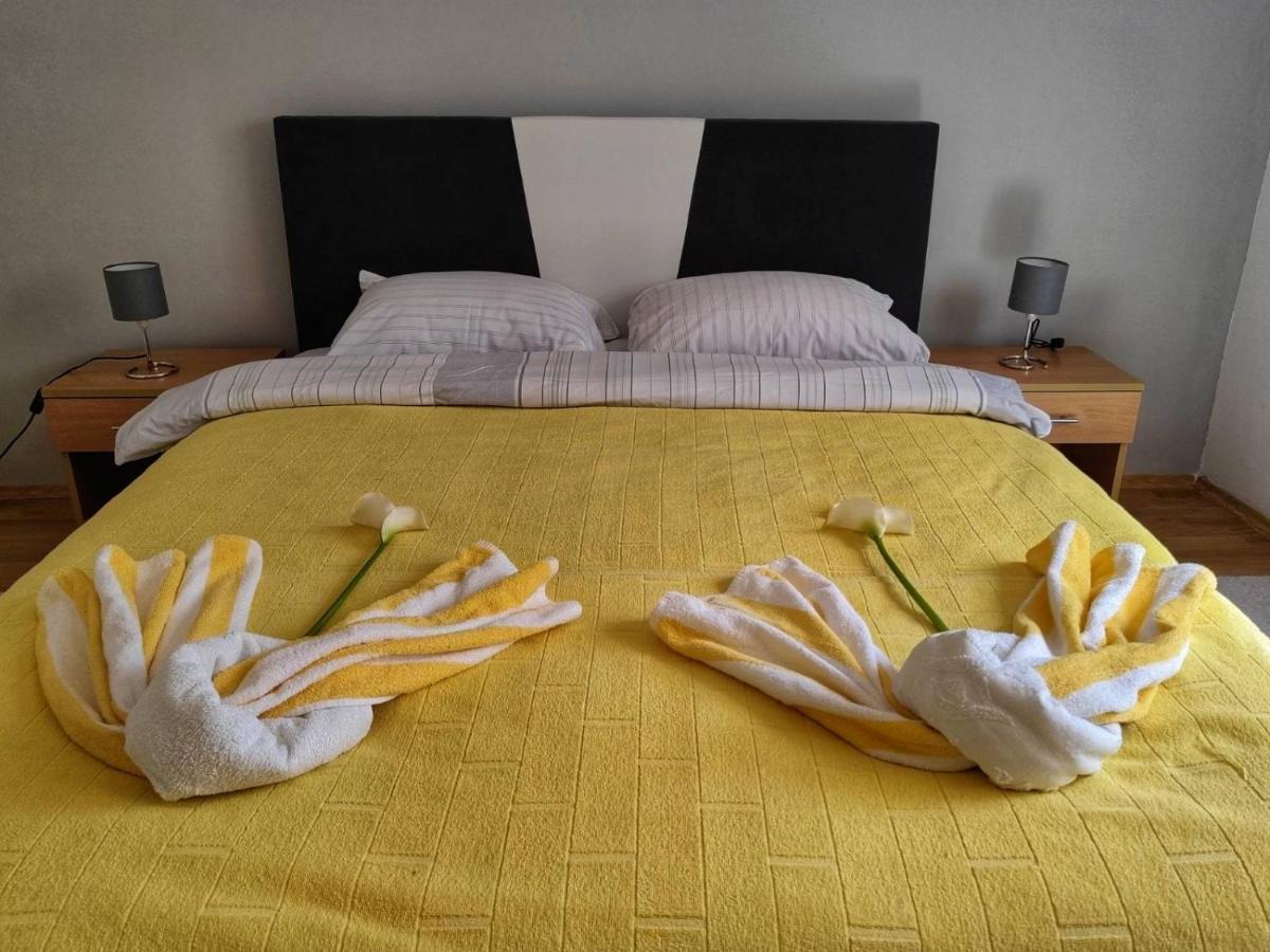 Apartman Lola วิเชกราด ภายนอก รูปภาพ