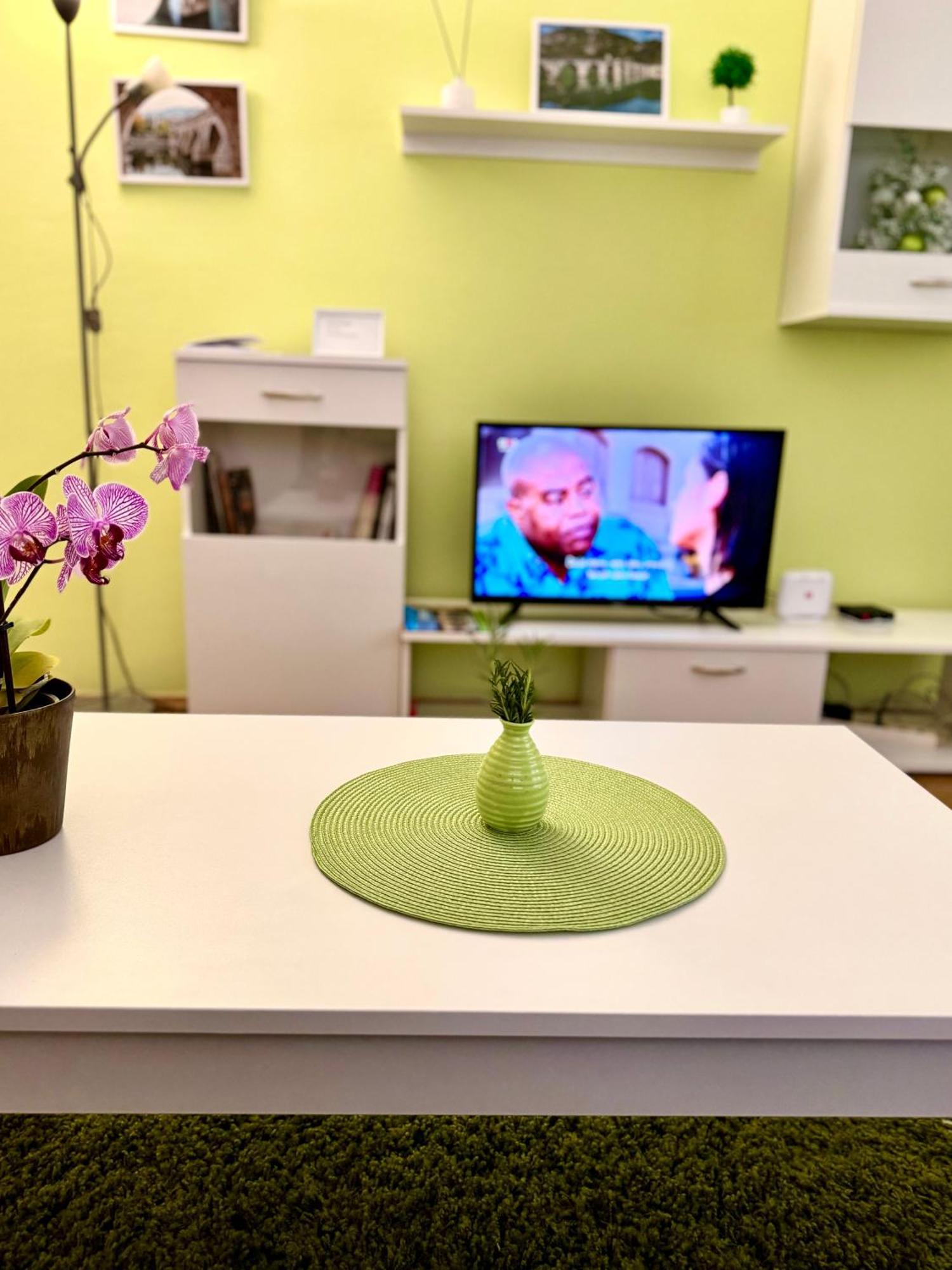Apartman Lola วิเชกราด ภายนอก รูปภาพ